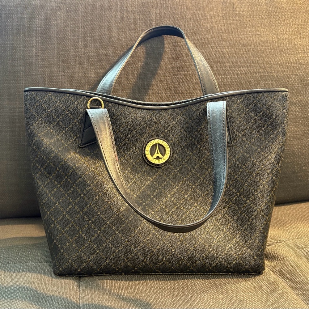 La Tour Eiffel Handbag